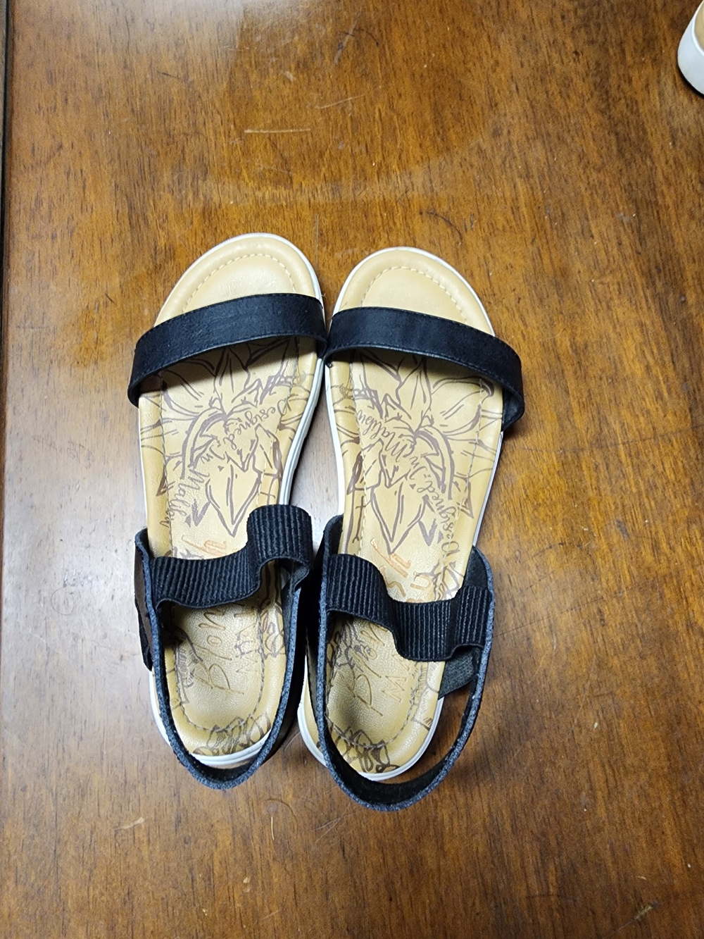 Blowfish Malibu Pewett Kids Sz 5 Black Strappy Sandals